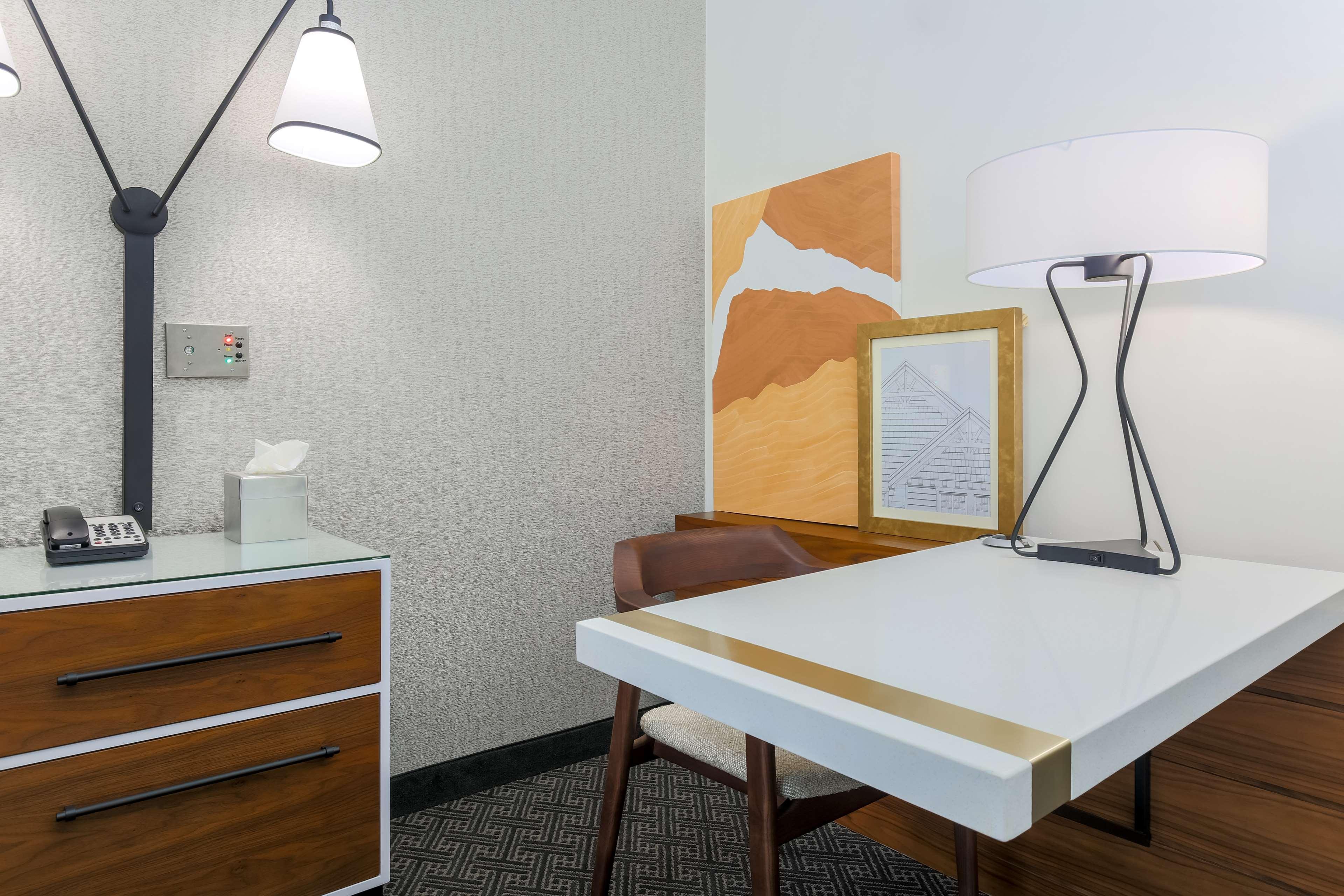 Doubletree Suites By Hilton Hotel Sacramento - ランチョ・コルドヴァ エクステリア 写真