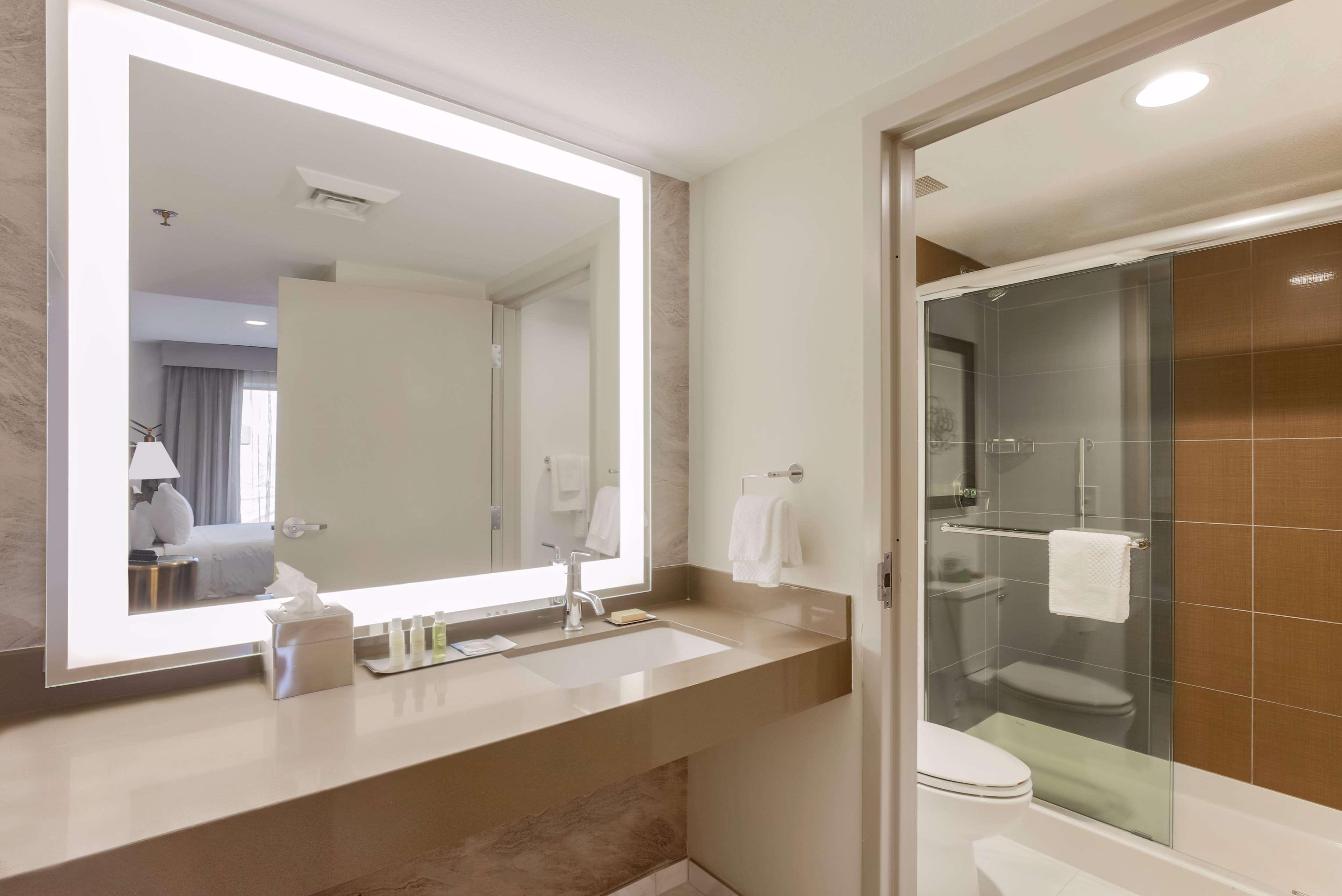 Doubletree Suites By Hilton Hotel Sacramento - ランチョ・コルドヴァ エクステリア 写真