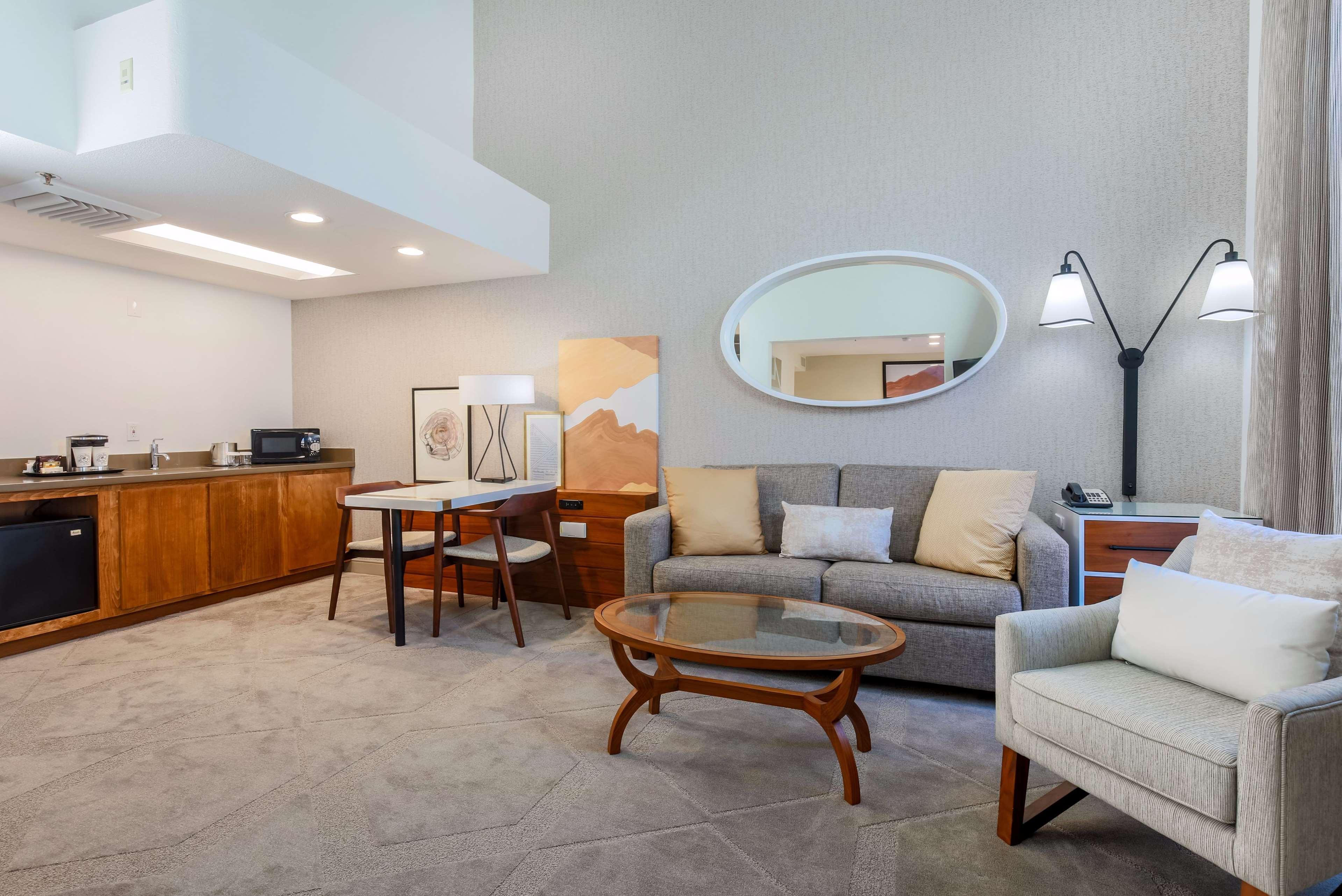 Doubletree Suites By Hilton Hotel Sacramento - ランチョ・コルドヴァ エクステリア 写真
