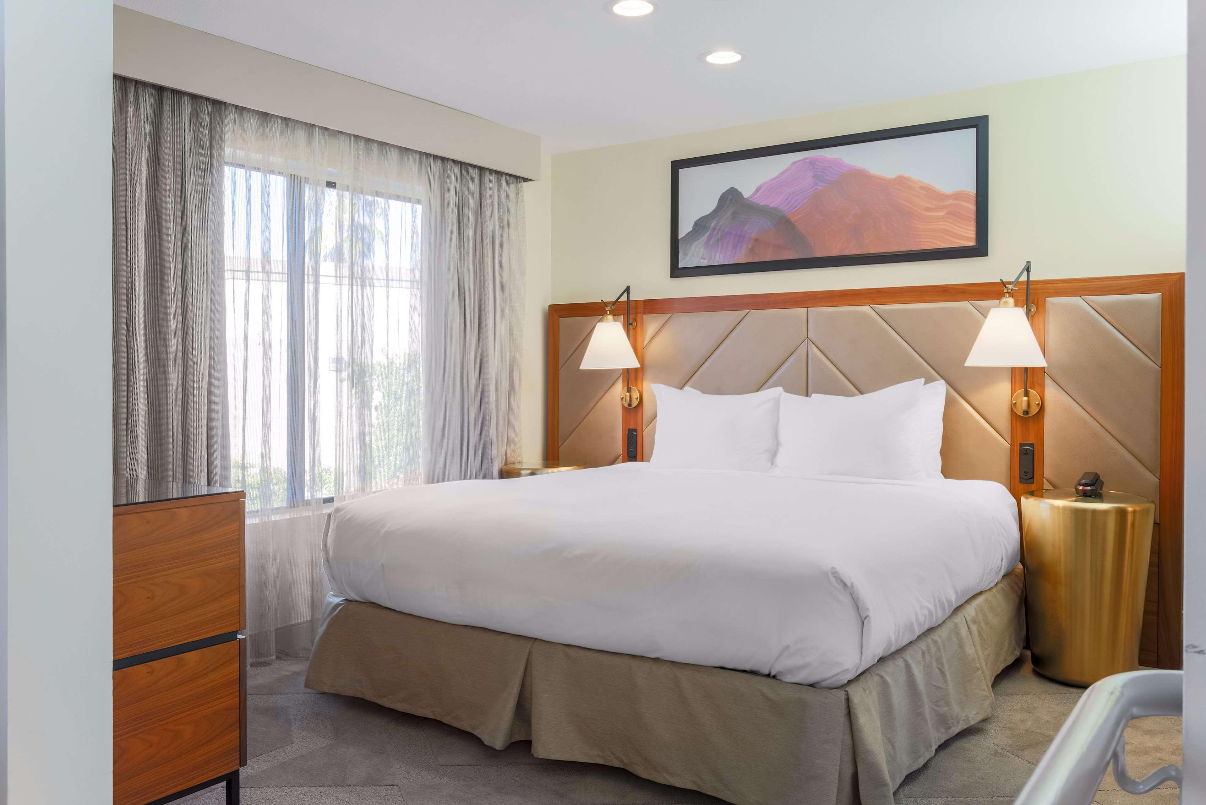 Doubletree Suites By Hilton Hotel Sacramento - ランチョ・コルドヴァ エクステリア 写真