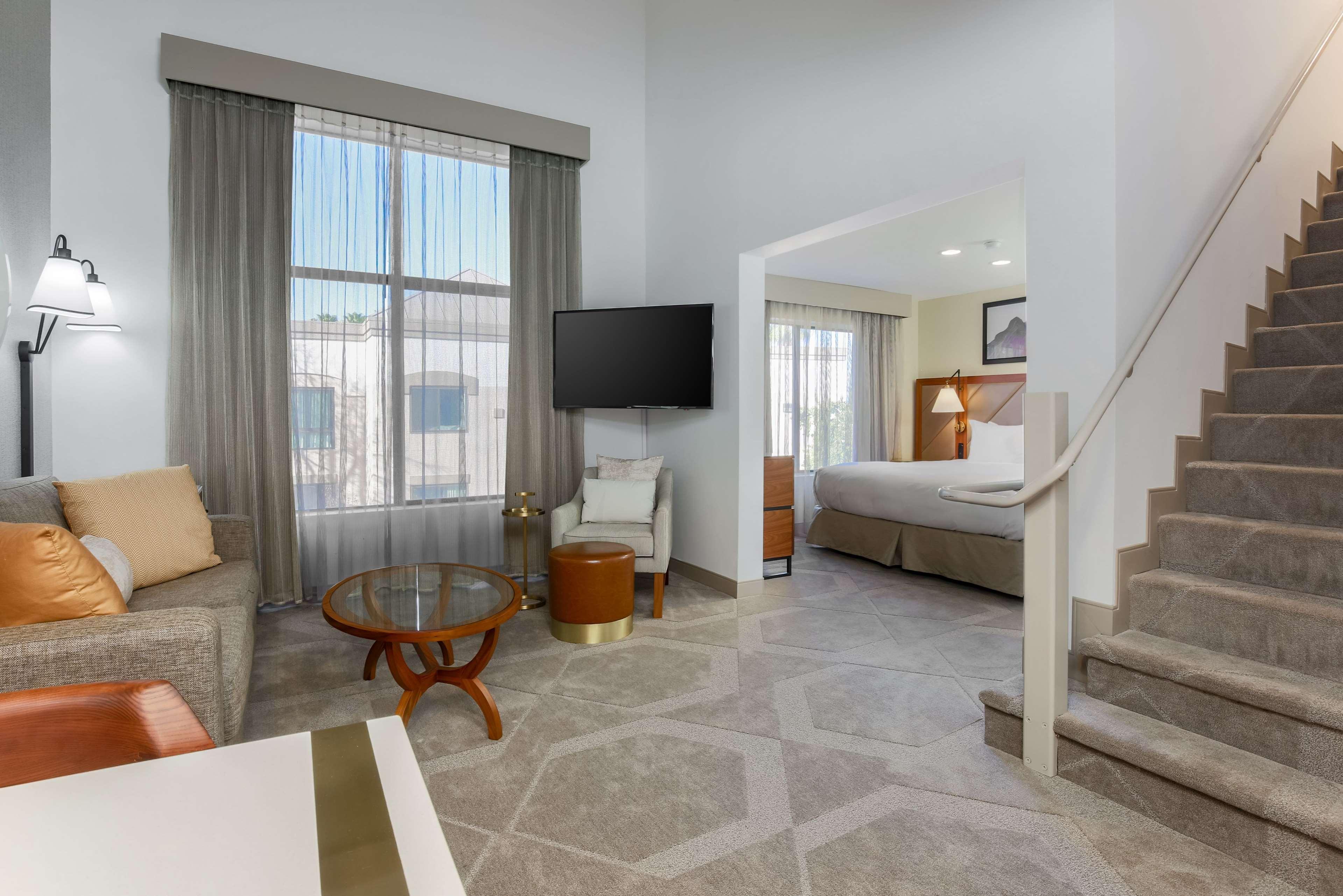 Doubletree Suites By Hilton Hotel Sacramento - ランチョ・コルドヴァ エクステリア 写真