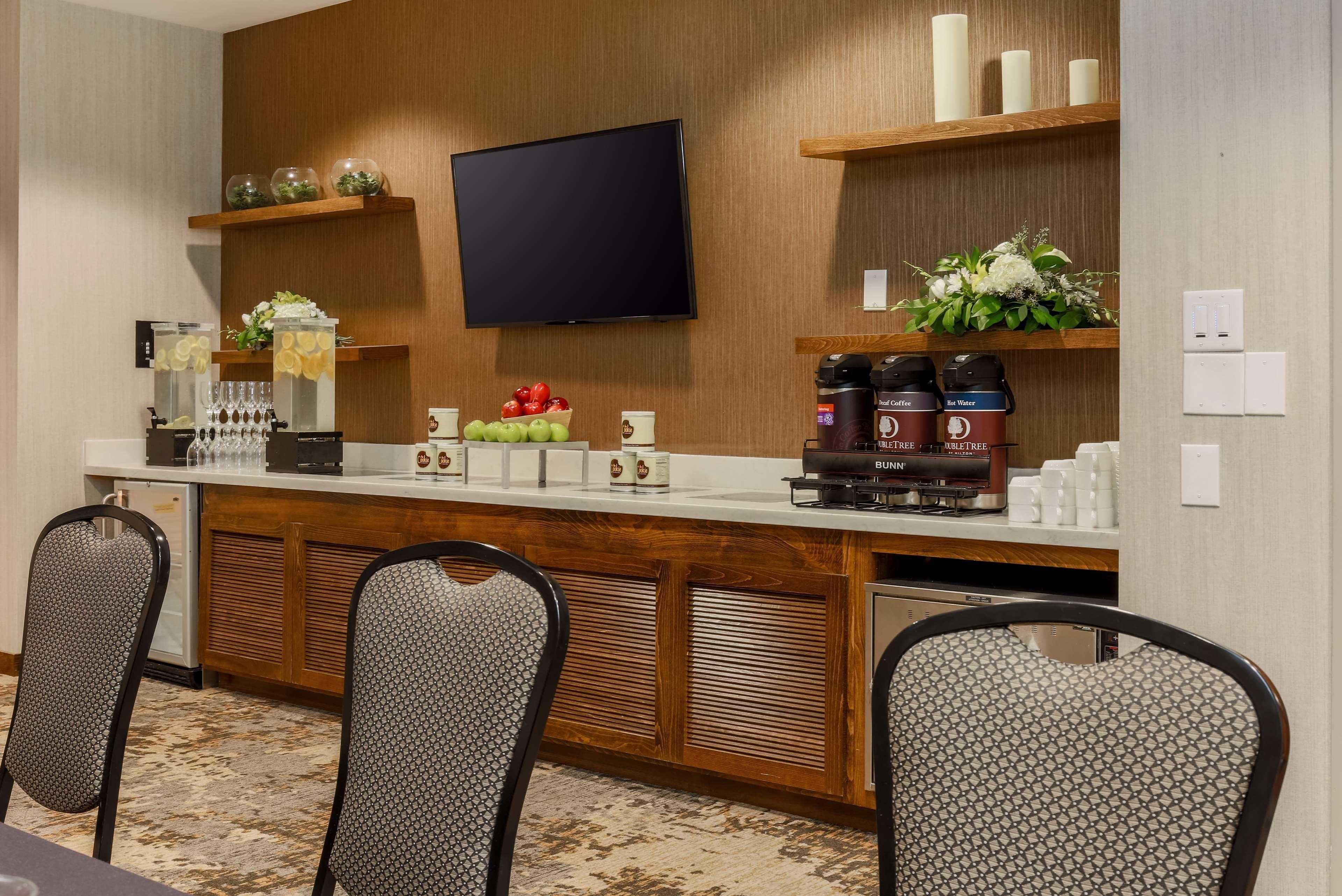 Doubletree Suites By Hilton Hotel Sacramento - ランチョ・コルドヴァ エクステリア 写真