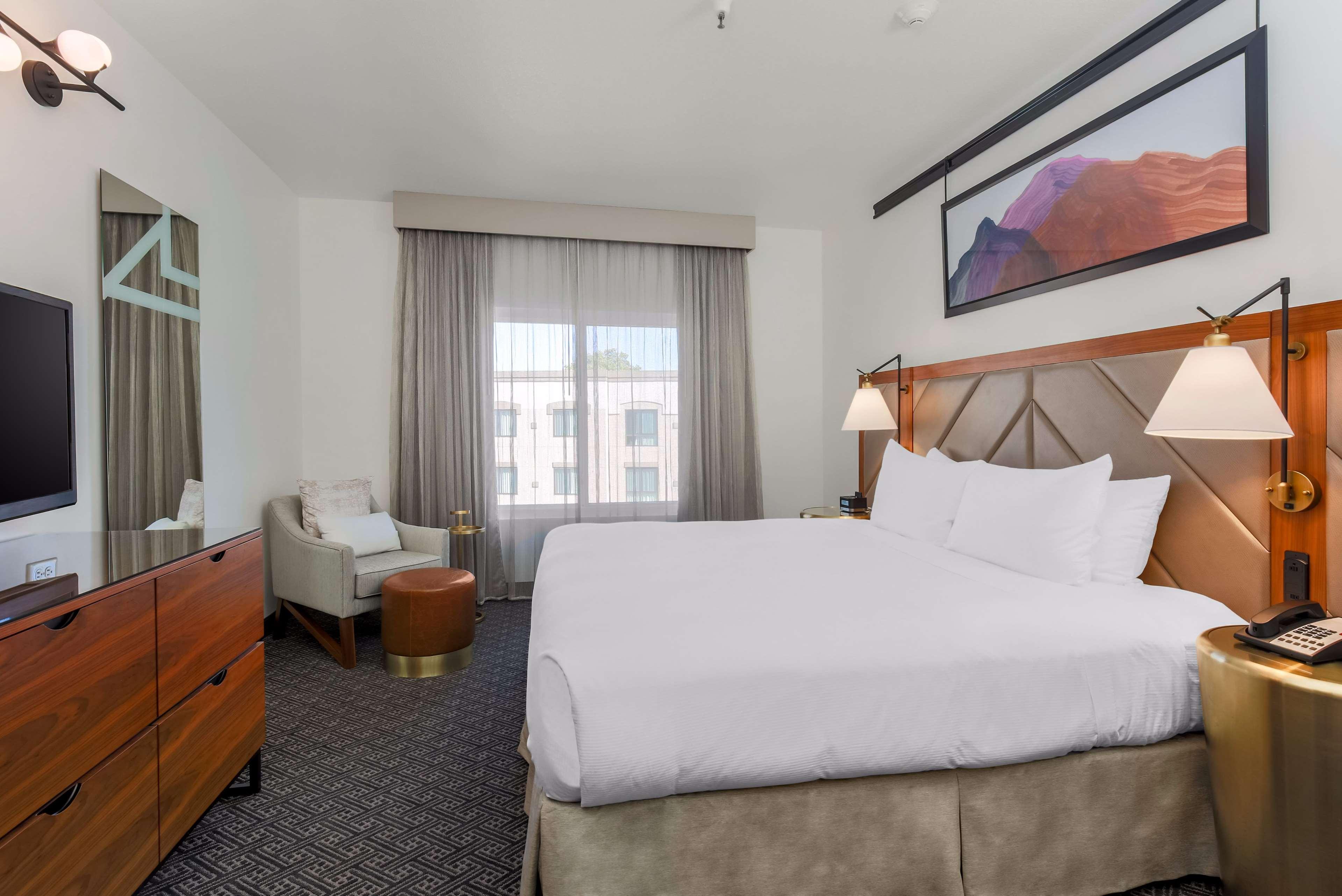 Doubletree Suites By Hilton Hotel Sacramento - ランチョ・コルドヴァ エクステリア 写真