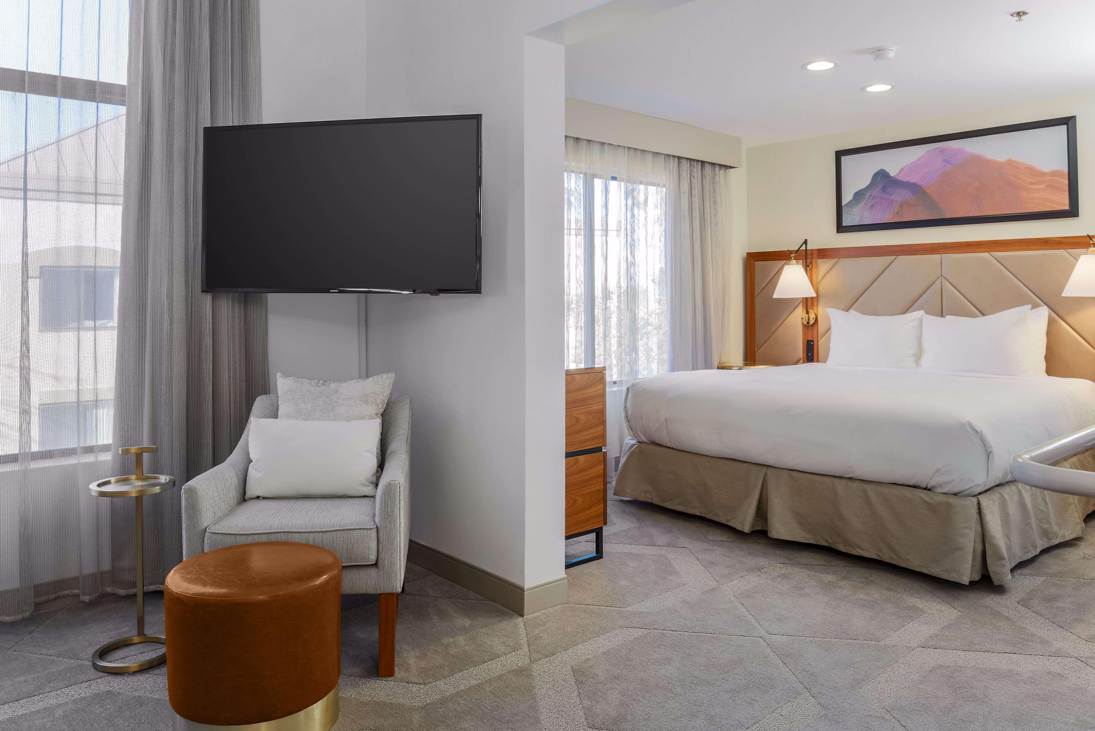 Doubletree Suites By Hilton Hotel Sacramento - ランチョ・コルドヴァ エクステリア 写真