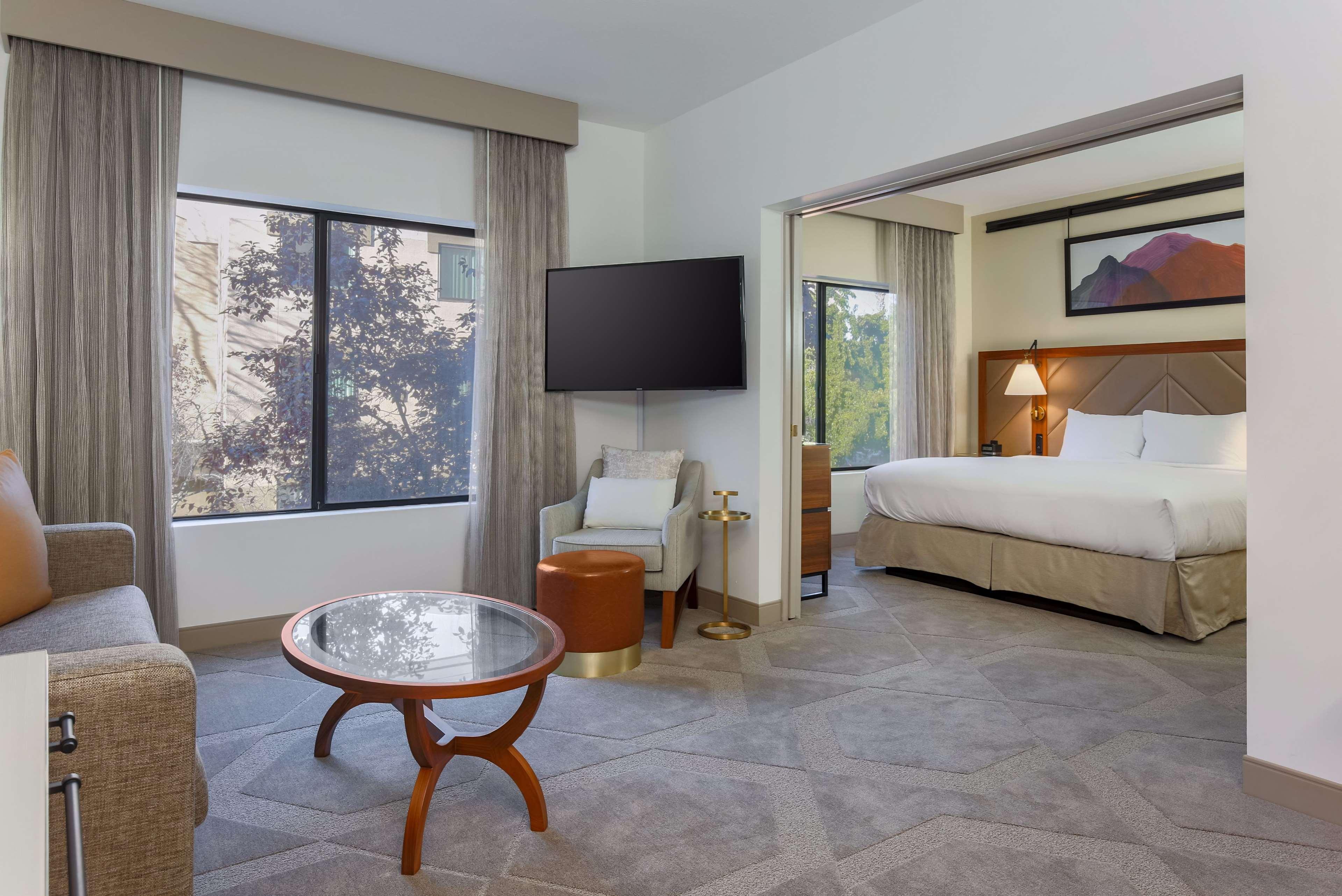 Doubletree Suites By Hilton Hotel Sacramento - ランチョ・コルドヴァ エクステリア 写真